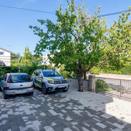 With A Parking Space - 12656 Rovinj
