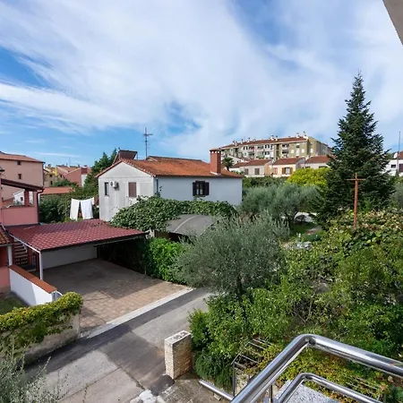Apartment With A Parking Space - 12656 Rovinj