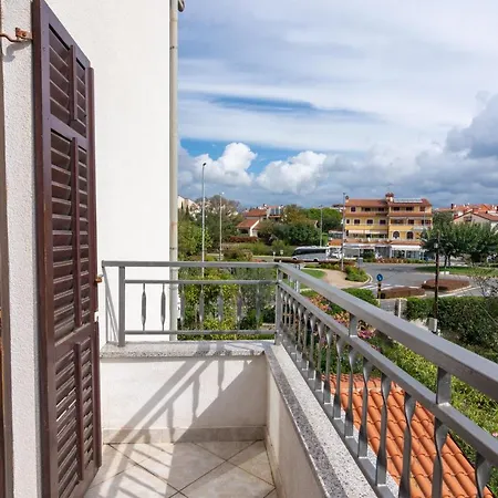 With A Parking Space - 12656 Apartment Rovinj